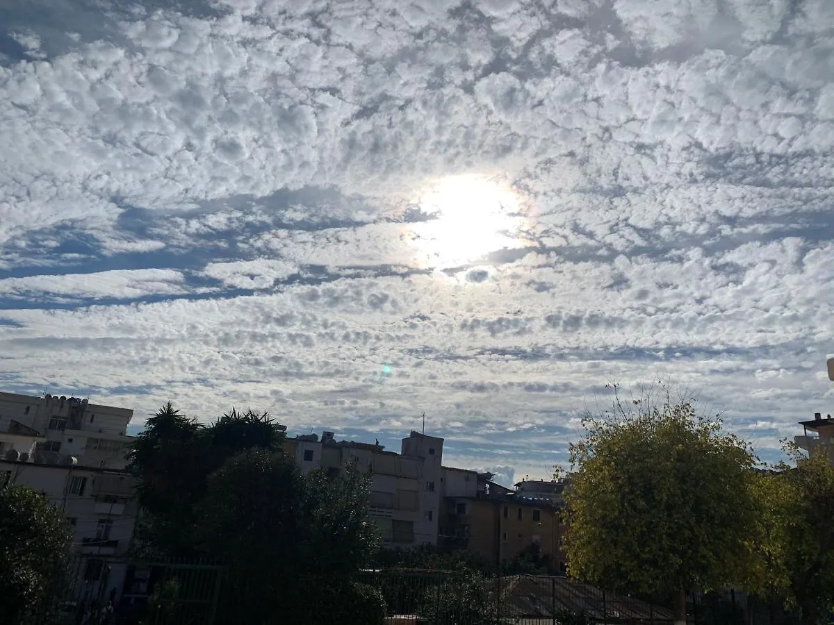 סרנדה Sunshine Central Apartment