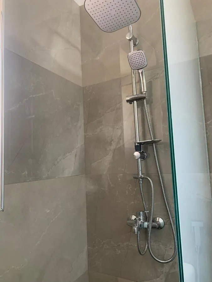 Sunshine Central Apartment Саранда