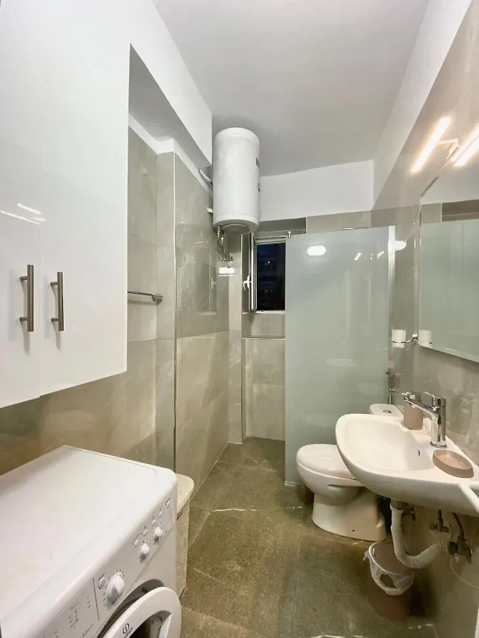 סרנדה Sunshine Central Apartment 0*,