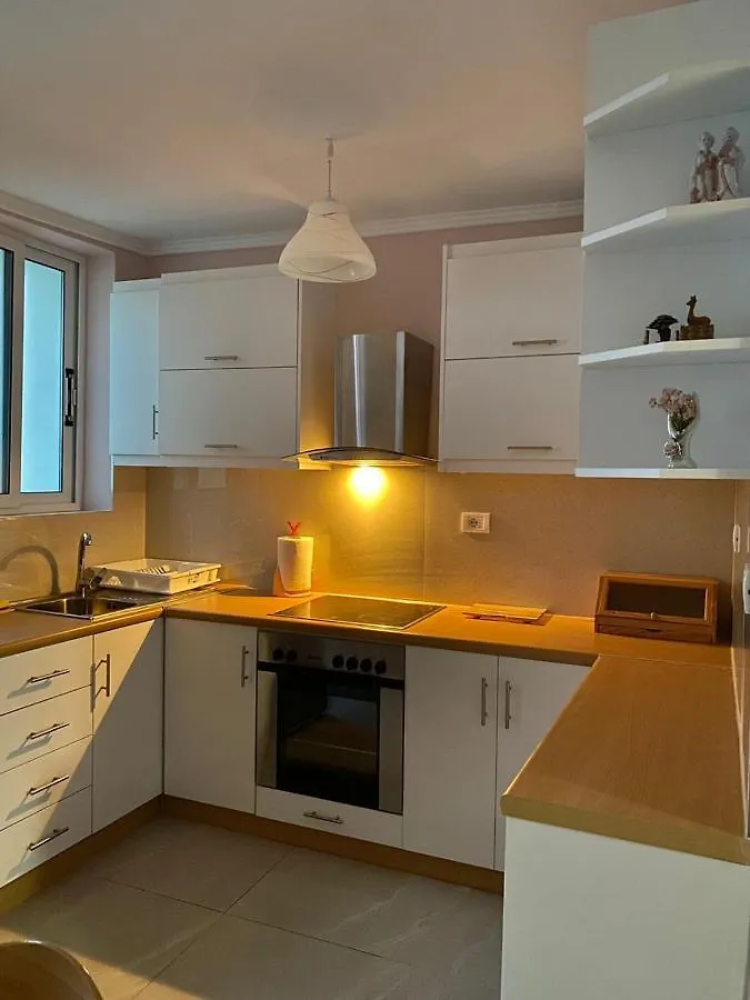 סרנדה Sunshine Central Apartment