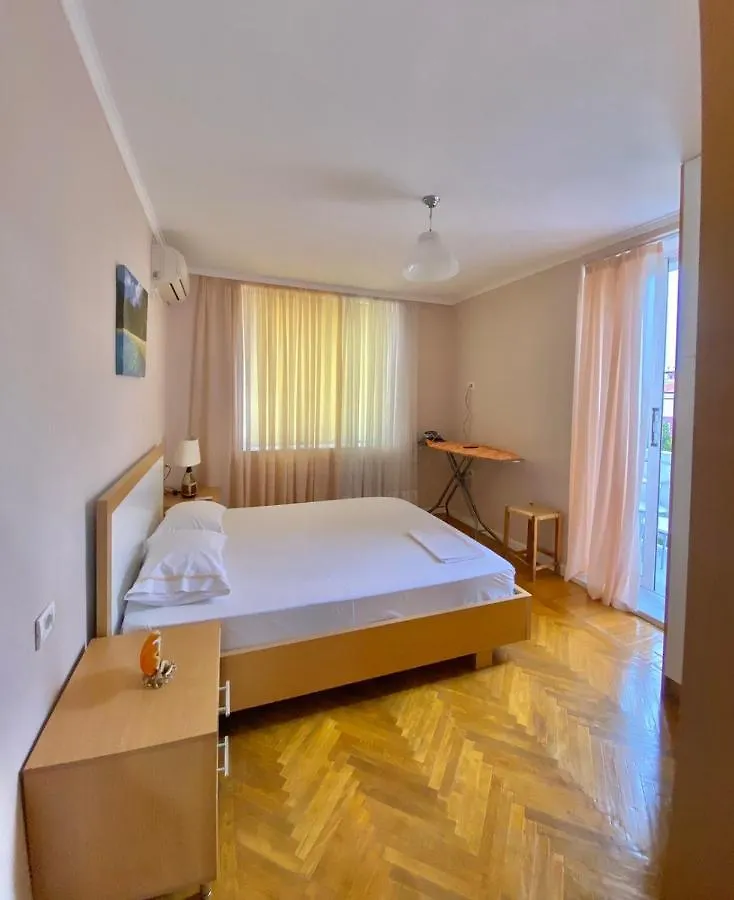 סרנדה Sunshine Central Apartment