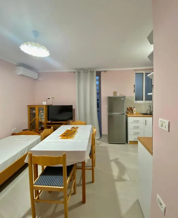 סרנדה Sunshine Central Apartment